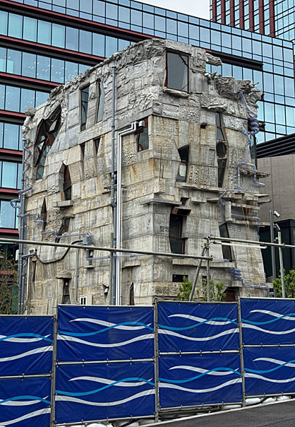 蟻鱒鳶ル(アリマストンビル)<左側面>